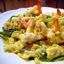 Revuelto de calabacines y gambas